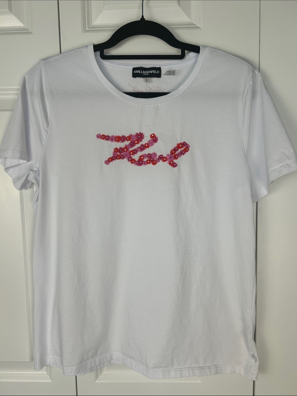 Karl Lagerfeld White Tee with Pink Embroidered Floral Script Size Medium